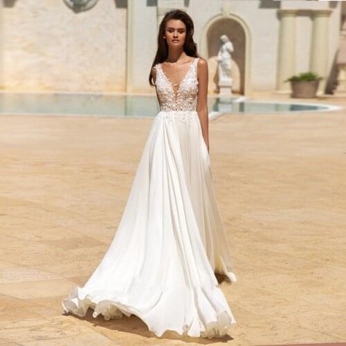 Sexy Deep V-Neck Chiffon Wedding Dress 2021 Summer Appliques A-Line Sleeveless Flowers Sweep Train Bride Gown Mariée For Women