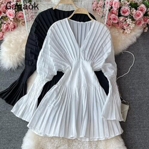 Gagaok Dresses for Women 2021 Spring Autumn New V-Neck Flare Sleeve Streetwear Mini Dress Harajuku Korean Chic Wilf Vestidos