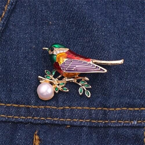Fashion Rhinestone Colorful Oriole Bird Branch Pearl Enamel Pins Men Womens Alloy Bird Brooches For Suits Dress Banquet Gifts