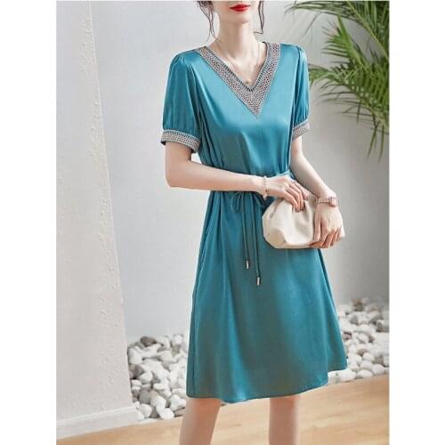 2021 New Summer Femininity Elegant High-End Dress V-Neck Hollow Embroidery Lace Tie Waist Loose Mid-Length Style Vestido Vfemage