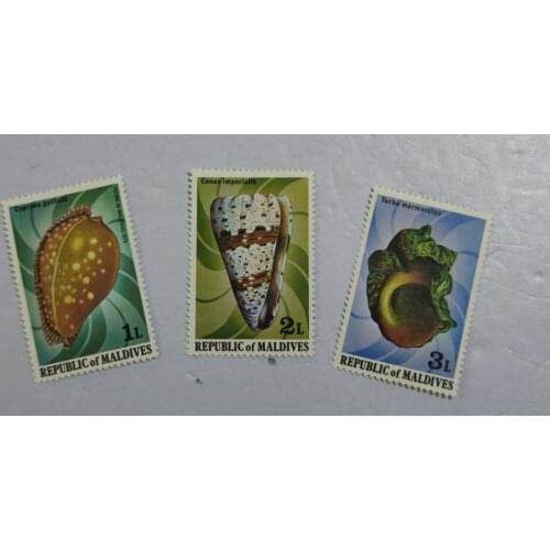 Maldives shell stamps , Post Stamps Postage Collection