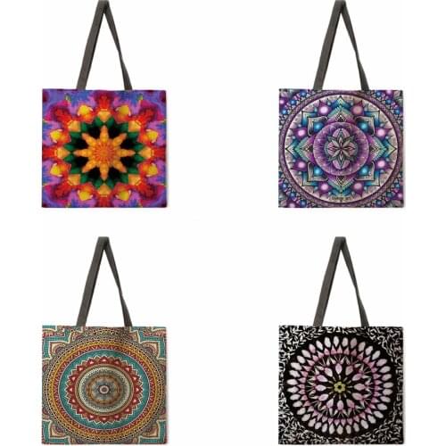 Mandala pattern printing bag Ladies leisure handbag Ladies shoulder bag Outdoor beach bag Foldable shopping bag