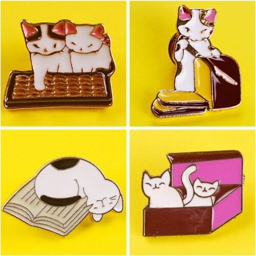 Pulaqi New Arrival Funny Cat Icon Brooch Zinc Alloy Animal Cartoon Badges Good Quality Pin For Kids Party Gifts Decor On Bag Hat