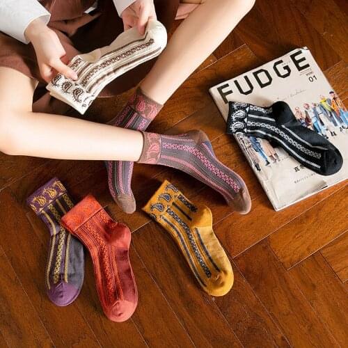 Autumn Winter Aristolochia Ringens Cotton Women Socks Retro Small Floral Jacquard Fashion Paisley Socks for Women