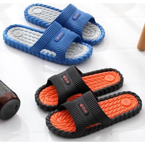 Shower Slippers Couple And Slippers Indoor Outdoor Plastic Slippers Home Men Women Bathroom Bath Non-slip Home Summer Slippers