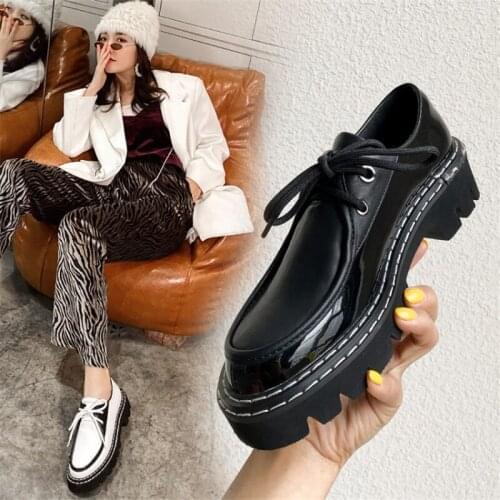 Loafers Shoes Spring/autumn 2021 Women Shoes Patent Leather Round Toe Lace-Up Chunky Heel Comfortable and Versatile Block Shoes