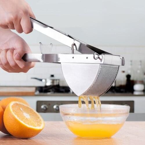 Muti-function Potato Ricer Potato Masher Manual Fruit Vegetable Juicer Meatloaf Hand Presser Kitchen Tools Home Gadgets