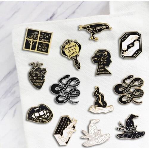 Personalized Halloween Trendy Creative Oil Drop Lapel Brooch Pin Denim Bag Gift For Men Women Fashion Jewelry Clothe Decoration