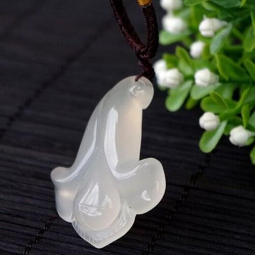 Natural Ice White Chalcedony Pendant Orchid Pendant Magnolia Flower Pendant Necklace Womens Fashion Jades Jewelry Free Rope