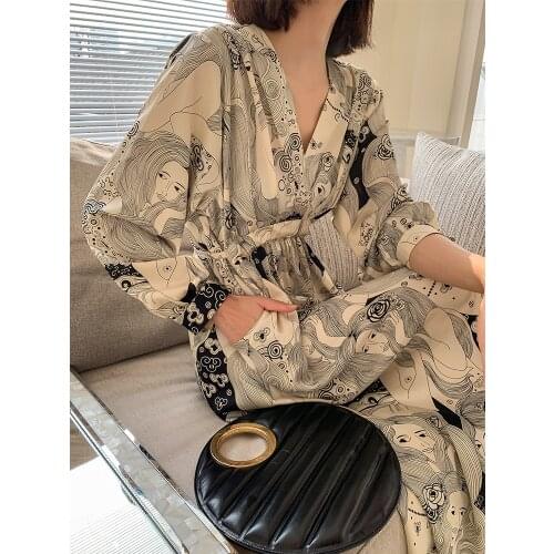 Printed dress womens design sense V-neck spring and autumn dress 2021 new long sleeve tea break dress 0411