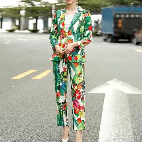 QUALITY New HIGH 2021 Designer Runway Suit Set Womens Stand Collar Long sleeve Blazer Long pant vintage Floral Pant Suit