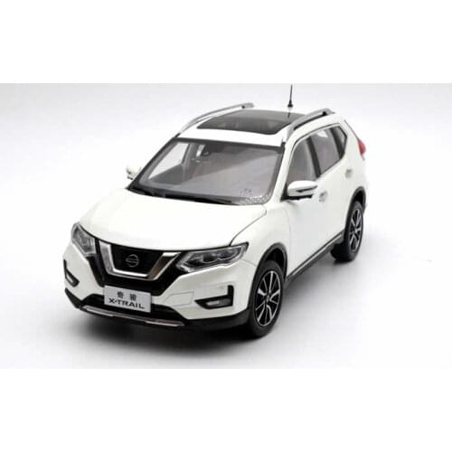 1:18 Diecast Model for Nissan X-trail Rogue 2018 White SUV Alloy Toy Car Miniature Collection Gifts Hot Selling Xtrail X Trail