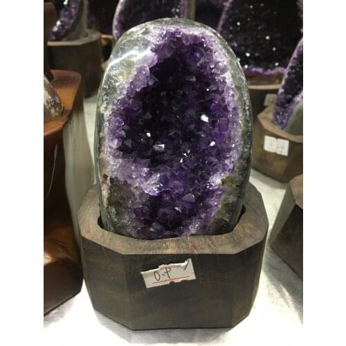 0.9kg Natural Uruguay Purple Amethyst Hole Quartz Crystal+stand