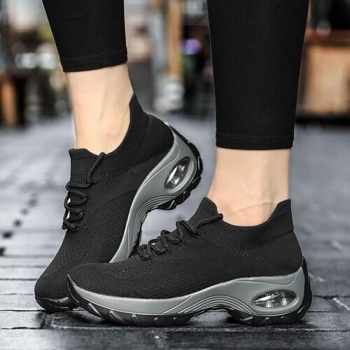 Mesh Women Running Shoes Breathable Casual Shoes Outdoor Light Weight Sports Shoes Casual Walking Sneakers Soft Athletic