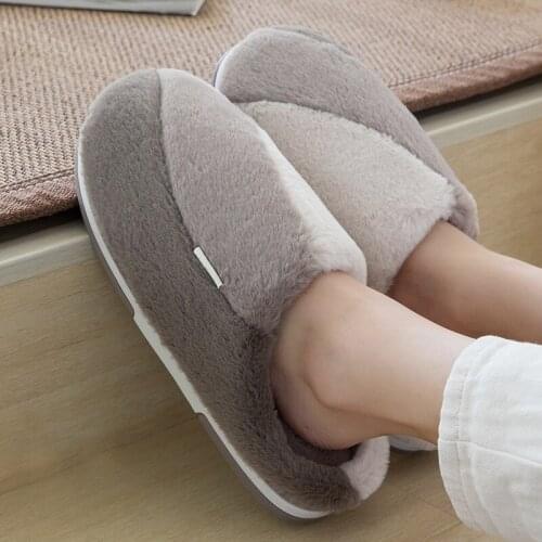 High quality male shoes slippers 2021 fashion casual men shoes fur warm slides men slipper velvet indoor man sandals plus size