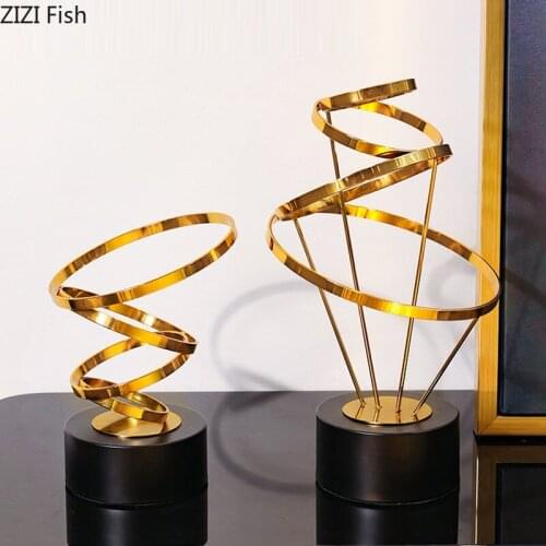 Gilded Circle Artwork Abstract Metal Crafts Living Room Decoration Furnishings Room Aesthetics Ornaments Nordic Home Decor