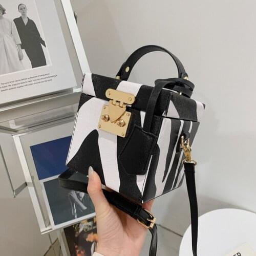 2021 Fashion Portable Small Square Box Bag Shoulder Western Style Messenger Bag Purses and Handbags Luxury Designer Tote Bag