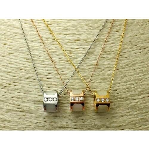 Fashion Luxury Brand Stainless Steel Rose Gold Color Love Crystal Shell Round Pendant Necklace Women Gift