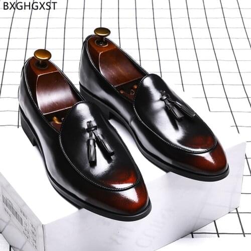 Mens Leather Shoes Italian Loafers Luxury Designer Shoes Men High Quality Tassel Suit Shoes for Men 2021 Sapato Social Masculino