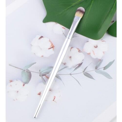 1piece Makeup brushes Essential concealer Make up brush Eye Shadow brush eyeshadow Silver handle beauty tools IT 212