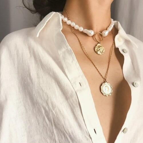 U-Magical Exaggerated Double Layer Irregular Imitation Pearl Pendant Necklace for Women Head Portrait Metal Necklaces Jewelry