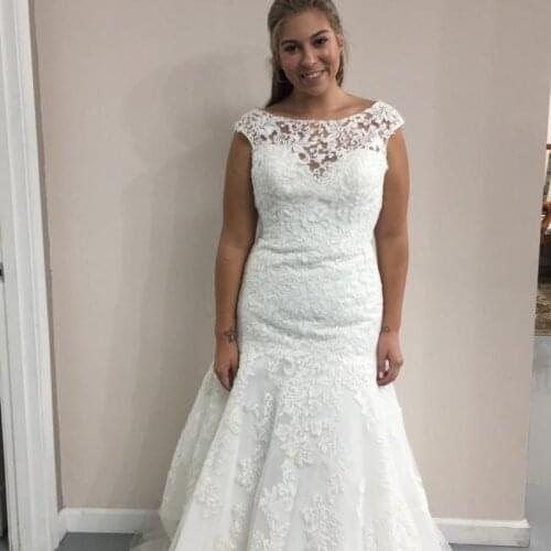 Lace Wedding Dress Plus Size Mermaid Wedding Gowns for Bridal 2021 with Chapel Train Button Back Sleeveless White Robe Mariee