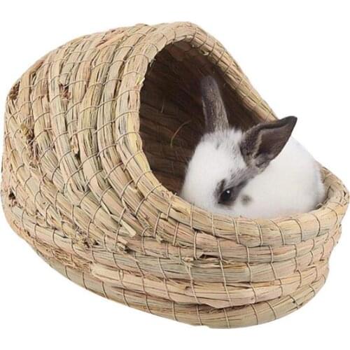 Pet Rabbit Hamster Natural Grass Woven Slipper Shape Warm Nest Bed Molar Toy Light Small Animal Storage Box Cages Accessories