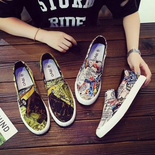 Mens Vulcanized Shoes Graffiti Canvas Men Shoes Low-top Loafers Male Casual Shoes Trend Board Shoes Sneakers