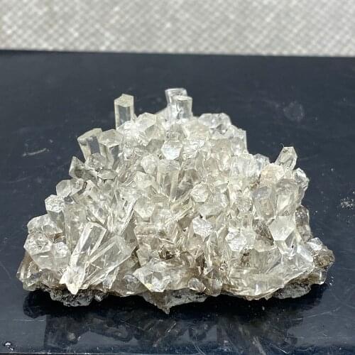 Natural transparent columnar calcite is rare and extinct in China