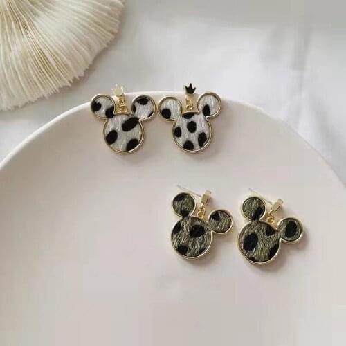 Anime Earrings Cute Cartoon Point Leopard Print Fashion Classic Charm 2021 Jewelry For Women Birthday Gift Ear Stud Wholesale