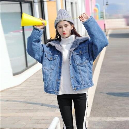 Women Winter Fur Lining Denim Jacket Thick Warm Overcoat Loose Fit Casual Jeans Coat Streetwear Lapel Collar Girl Cowboy Jacket