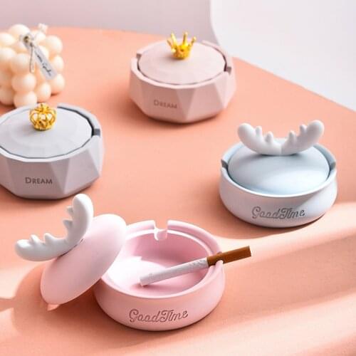 Nordic Cartoon Elk Antlers Ashtray Ceramics With Lid Girl Pearl Jewelry Storage Box Home Makeup Organizer Living Room Ornaments