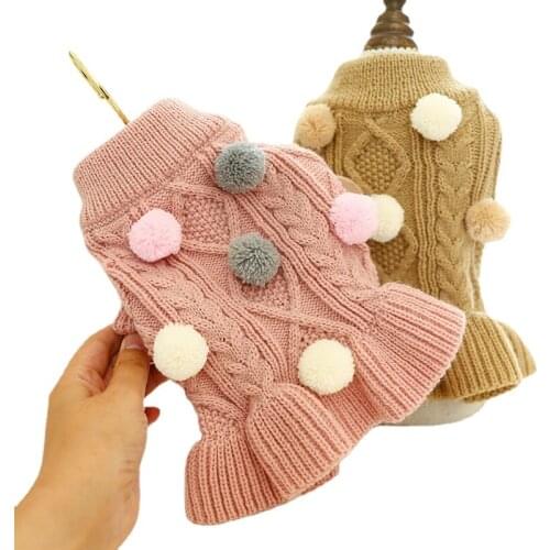 Winter/Autumn Pet Clothes Warm Fair Lady Cat Skirt with Ball Dog Sweet Sweater Dress Pink Coats Dog Clothes for Small Dog
