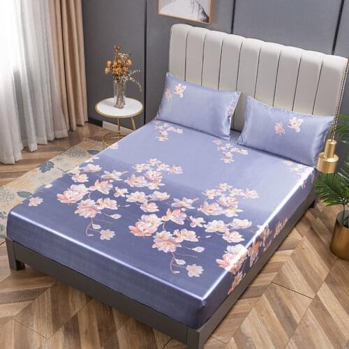 Fresh Flower Print Gradient Color Ice Silk Mat Bed Cover Three-Piece Set, Cool In Summer With Elastic Band Sheets