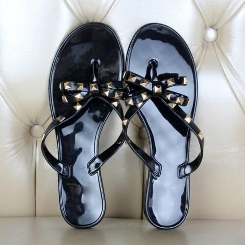 Summer Holiday Rivet Bowknot Flip Flops Girls Beach Slides Women Sandals Slip on Flat Jelly Shoes Women Studs Slippers 2019