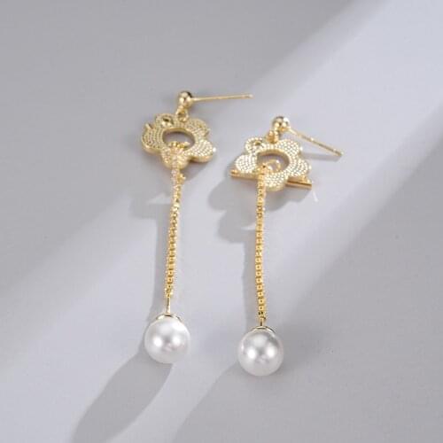 Dorado Korean Trendy Casual Cute Gold Color Metal Flower Simulated Pearl Pandent Earrings For Women Valentines Day Gift 2021