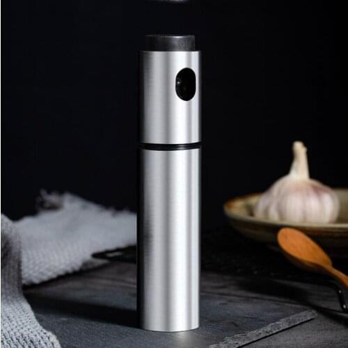 1Pc Stainless Steel Oil Spray Bottle Kitchen Oil Sprayer Refillable Vinegar Mist Spraying Bottle Oil Dispenser BBQ Cooking Tools