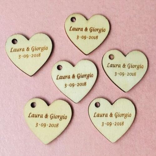 50pcs Personalized Engraved Wood Love Heart Centerpieces Heart Wedding Table Decoration Favors Customized heart gift Tags 25mm