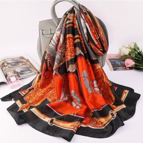 Korean Chain Print Beach Towel Summer 180X90CM Silk Scarves Fashion Carriage Dustproof Handkerchief Lady Travel Sunscreen Shawls