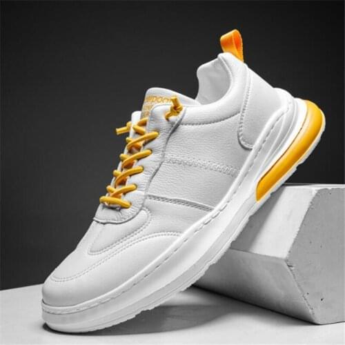 New mens sneakers, fashionable and versatile, lightweight, breathable, comfortable, non-slip casual walking shoes for men