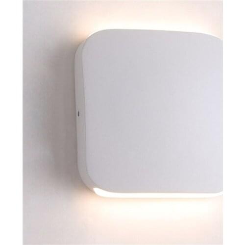 Nordic Style Simple Modern LED Wall Light Fixtures Bedroom Bedside Wall Lamp Creative White Iron Wall Sconce Indoor Lighting