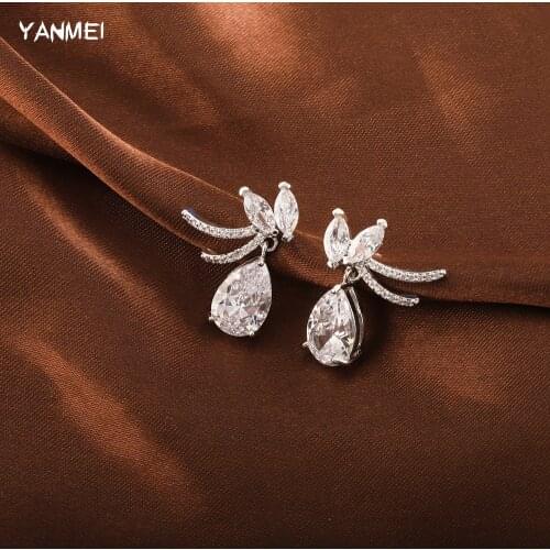 New Transparent Small Fashion Earrings for Women Cute Shiny Cubic Zirconia Unique Shape Earrings Casual Everyday Wear Jewelry