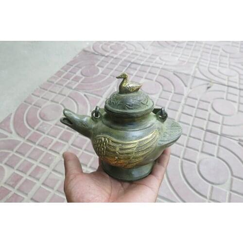 Very rare Ming Dynasty (xuan de1426-1438) gilt bronze teapot,Duck