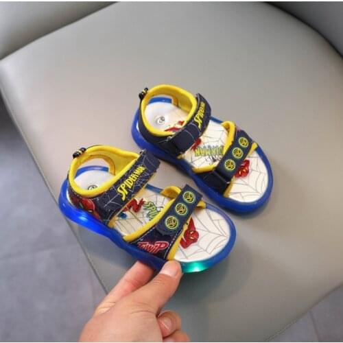 Disney summer new childrens sandals 1-3 years old boys cartoon Spider-Man led lights baby shoes girls Baotou beach sandals