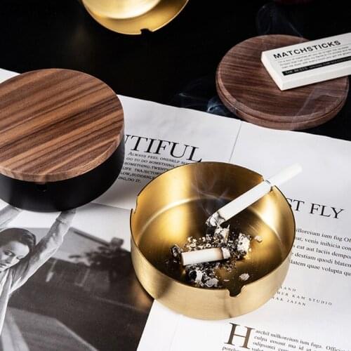 Simple Black Walnut Stainless Steel Gold Ashtray Creative Trend Household Living Room Anti Fly Ash Metal Ashtray with Lid Decor
