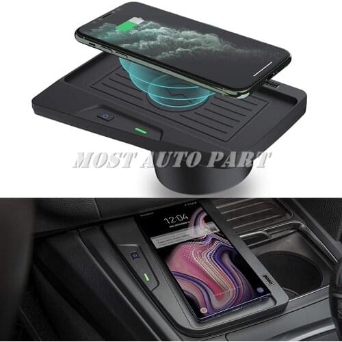 Car Wireless Charger Wireless Phone Fast Charging For BMW 3 4 Series F30 F31 F32 The Phone With QI Wireless Charging