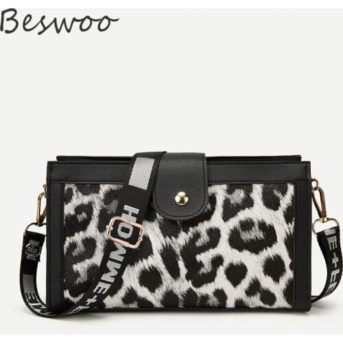 Womens Bag 2021 Wide Shoulder Strap Leopard Small Square Bag Fashion Diagonal Shoulder Bag Top Quality Designer Handbags