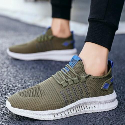 Hot New Sneakers Men Running Shoes Light Spots Shoes Green Black Breathable Soft Lace Up for Mens Athletic Shoes Big Size 39-48