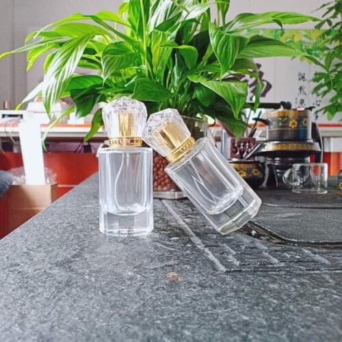 5Pcs high-grade 50ML Glass Perfume Bottle Spray Bottle High-grade Crystal Cover Diamond-Studded Cylindrical Water Chestnut