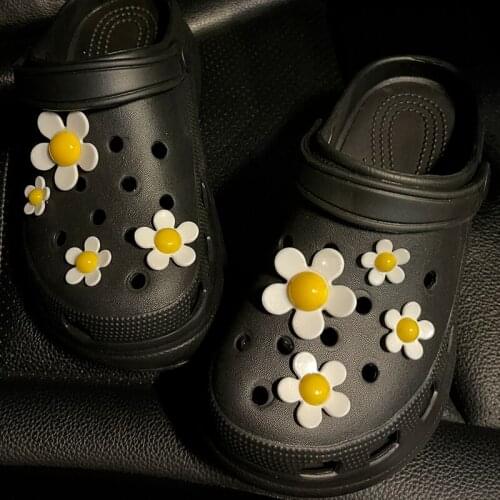 Summer Daisy Flower Hole Shoes Accessories Garden Shoes Shoe Buckles Shoes Crocses Accessories Jewelry Decoration